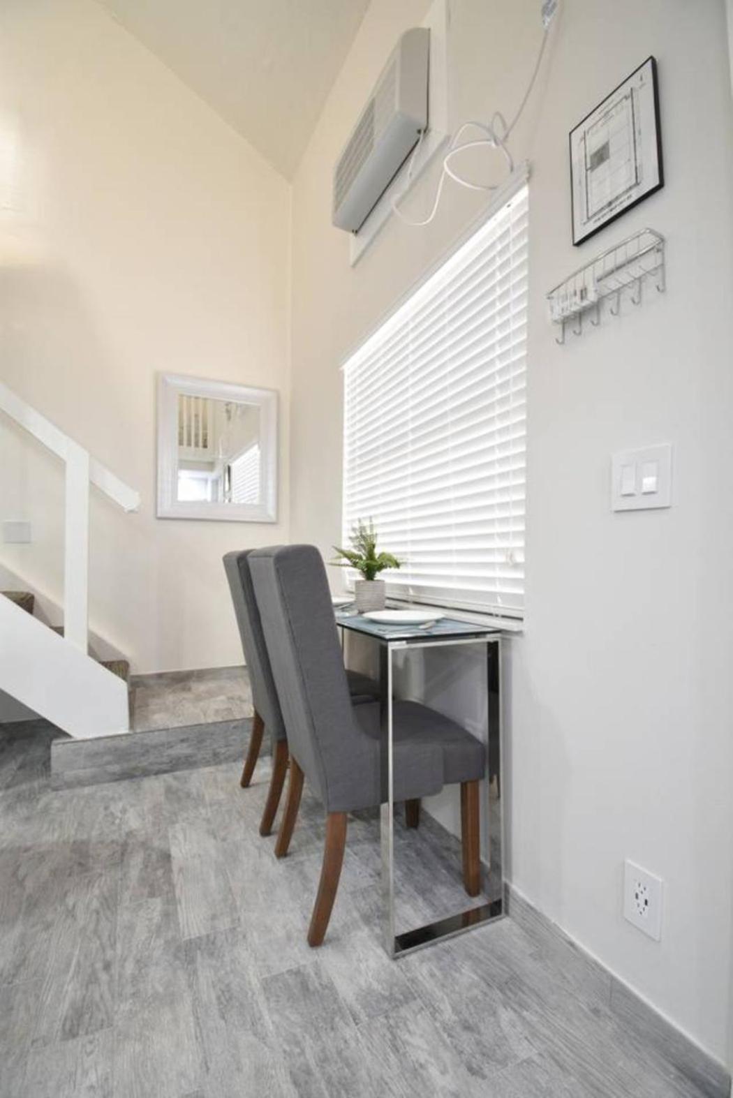 Boutique Loft Unit 2 Appartement Hollywood Buitenkant foto
